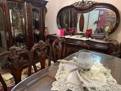 للبيع سفرة كاملة بحالة ممتازة جدًا (كالجديدة)