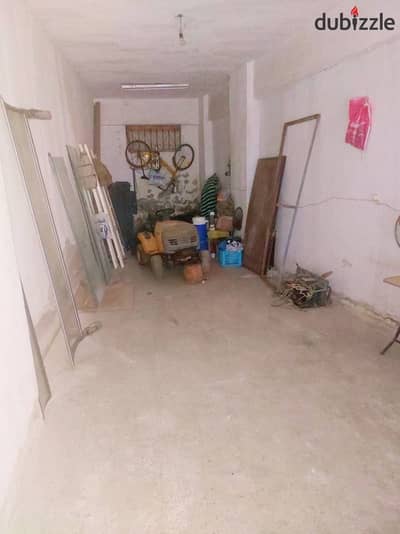 90 m² space suitable for any activity. Electricity and water meters. Electronic door with electric lock. Located in the Miami area between Abdel Nasse