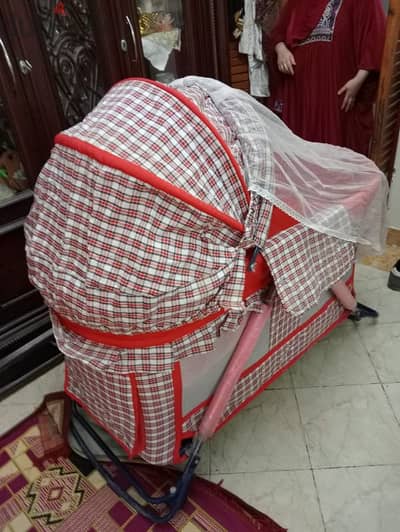 فرصة للبيع سرير للأطفال بحالة الجديد لم يستعمل