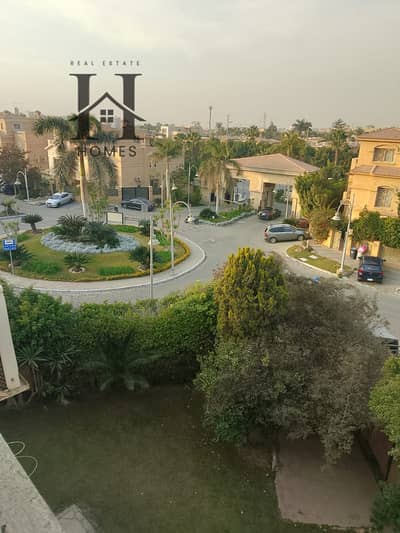 للبيع في فيلا توين هاوس Grand Residence Compound