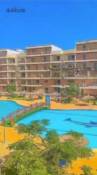 شقة فاخرة 225م في كمبوند بيرل بيراميدز – موقع مميز بجوار المتحف المصري الجديد