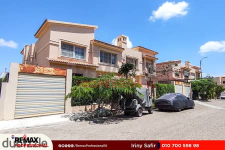 lowest price prime location Open view villa for sale in Alexwest