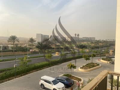 شقة متشطبه للبيع في اب تاون كايرو التجمع البخامس موقع مميز اقل من سعر السوق  up town cairo