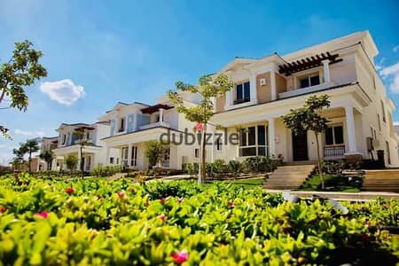Villa Fully Finished for sale Ready to Move Prime location in Mountain View 1.1 New Cairo