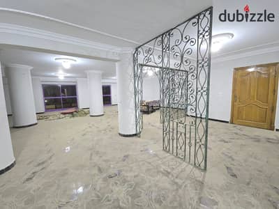 Office space of 450 sq m on Ali Amin Street, next to the Nasr City District building, suitable for all purposes.