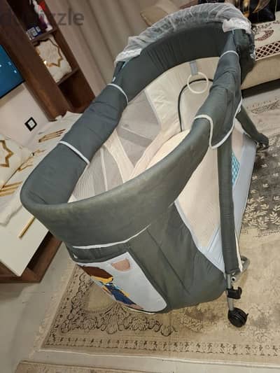 سرير اطفال