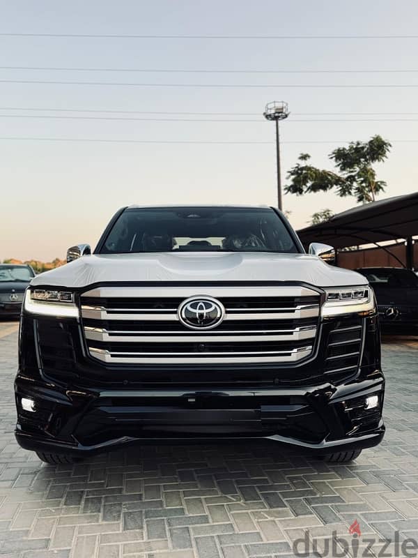 Toyota Land Cruiser VXR الوحيدة ف مصر ٢٠٢٦