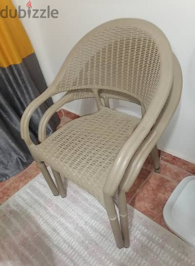 كراسي بلاستيك مقوي