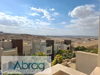 للبيع تاون هاوس 385 م بكمبوند سولايا طريق القاهرة الصحراوي 6 اكتوبر