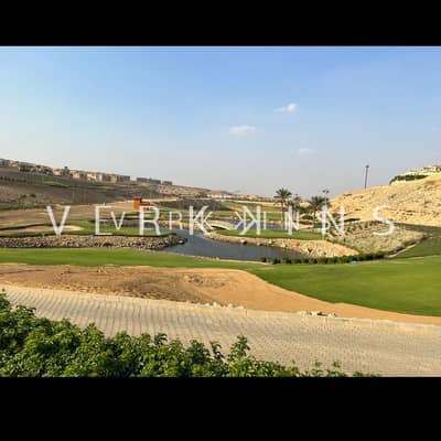 فيلا تطل على الجولف في اب تاون كايرو سيليستا هيلز 472 متر مربع