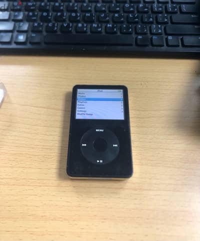Apple iPod classic 30G  5th generation