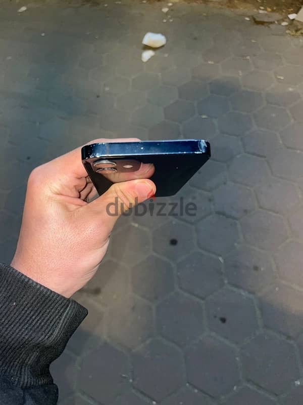 iPhone 12 3