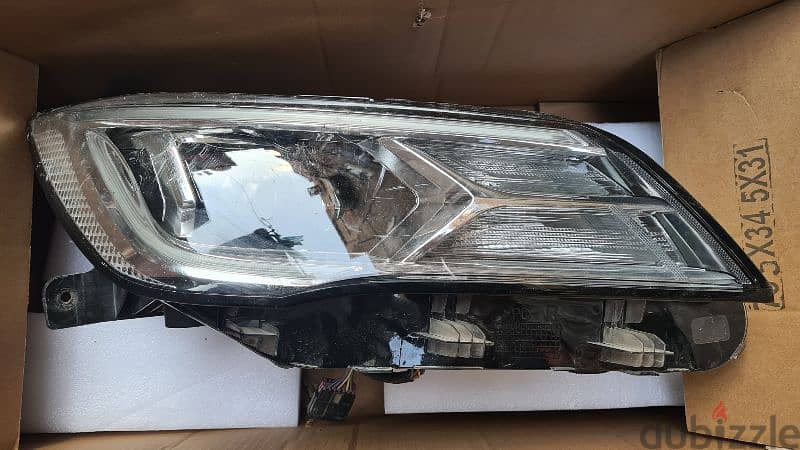 Mg5 , right lamp 1