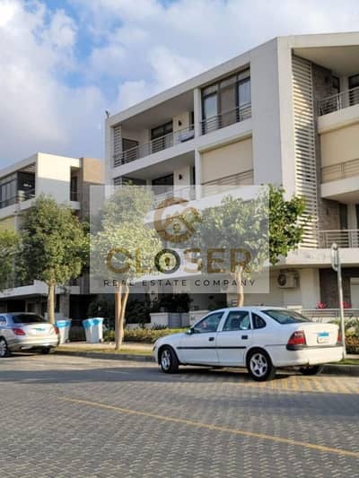 بخصم 50% للكاش شقة 3 غرف للبيع في التجمع الاول First Settlement - كمبوند تاج سيتي Taj City Compound