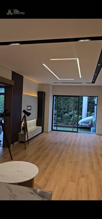 شقه للبيع متشطبه ومفروشه استلام فوري في ( Lake View ) في قلب التجمع الخامس بسعر لقطه