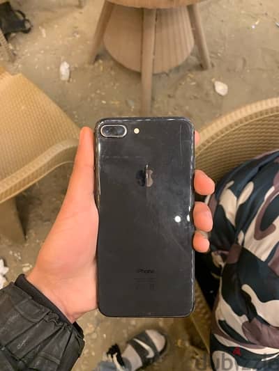 ايفون 8 plus