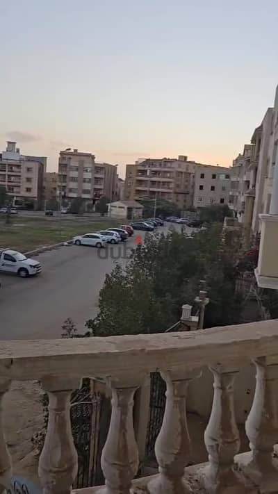 شقة للبيع بالشيخ زايد