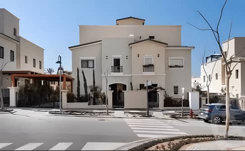 Twinhouse Villa For Sale, Fully Finished 320SQM Ready To Move in Uptown Cairo - Mokattam