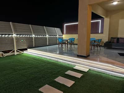 دوبلكس للبيع بحصة في الارض فيو زايد تشطيب الترا سوبر لوكس كمبوند الخمايل  Al Khamael Compound الشيخ زايد بجاردن مساحة واسعه 420 م استلام فورى