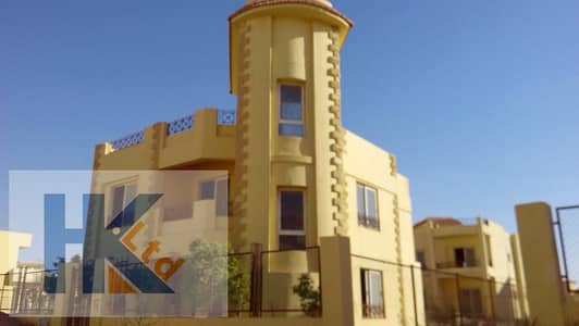 فيلا مستقلة للبيع 500م كمبوند جولف السلمانية 3 أدوار تبعد عن الشيخ زايد 17 ق وتبعد عن داندي مول 17 ق اغتنم فرصتك مع اكبر عائد استثماري