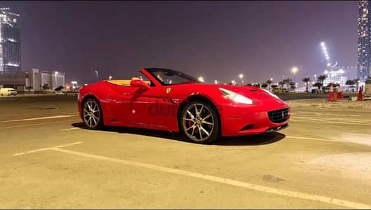 Ferrari California 2013 تريبتيك