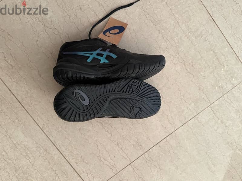 ASICS Tennis Shoes Size 42 - New 4