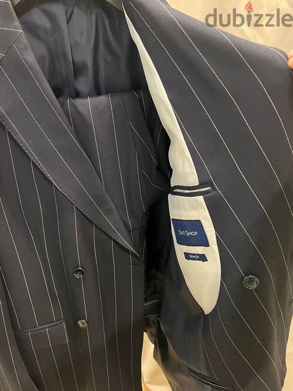Double pleats suit 1