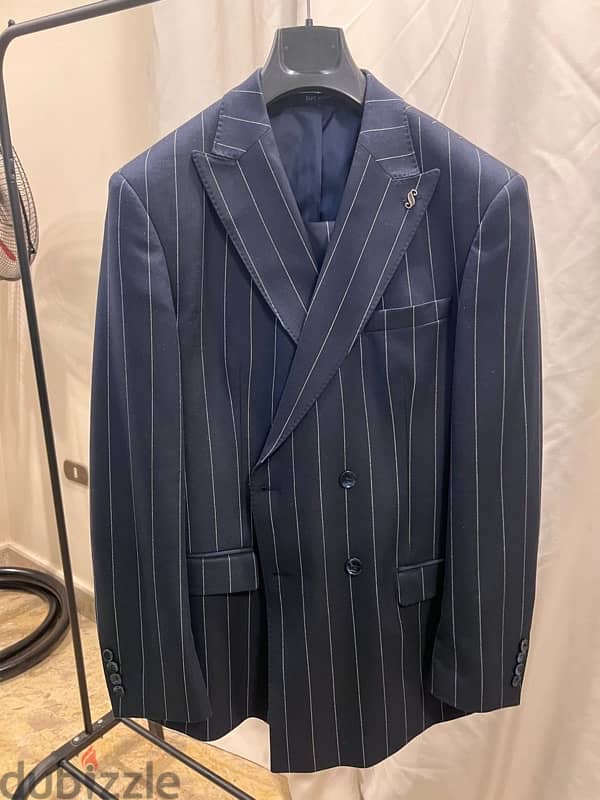 Double pleats suit 3