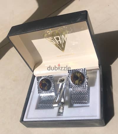 buttons زراير قميص