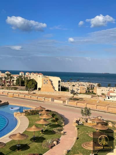 استمتع بالصيف طوال العام بسعر مميزفي العين السخنه شاليه للبيع بأفضل قريه بها جميع الخدمات قرية اريج العين السحنه بها حمامات سباحه, اكوا بارك للاطفال,