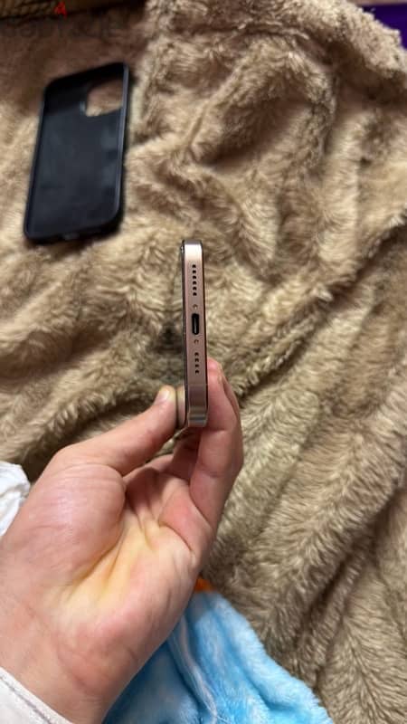 iPhone 16 Pro Max 256 (Esim) 5