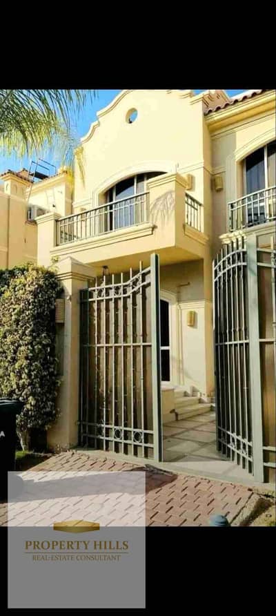 Villa ready for immediate handover and viewing, in a prime location by La Vista near the British University.