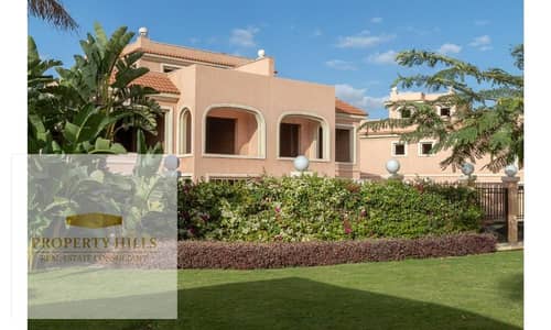 Last Corner Townhouse for Sale in Cleopatra Palace, Shorouk. Immediate delivery, near Madinaty & Open Air Mall, landscape view.