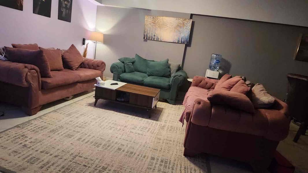 4 Bedrooms 220 sq.M Apartment for rent 23,000 EGP in Zahraa Al Maadi, Cairo