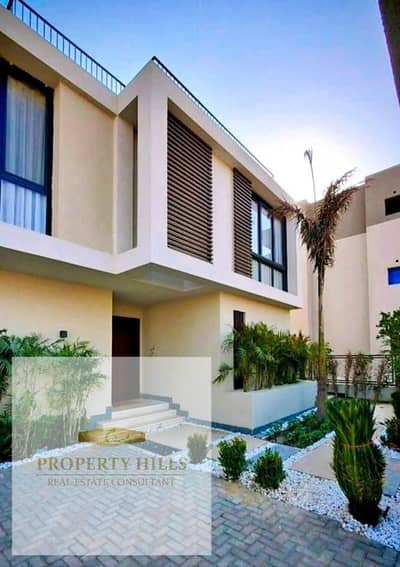 Villa from Sodic, immediate delivery, lowest price in the market, with a landscape view.