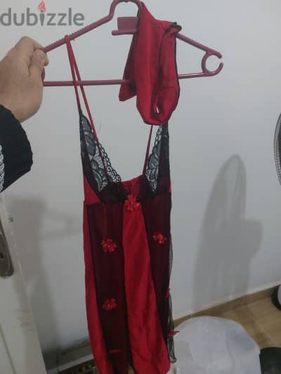 قميص نوم احمر جديد