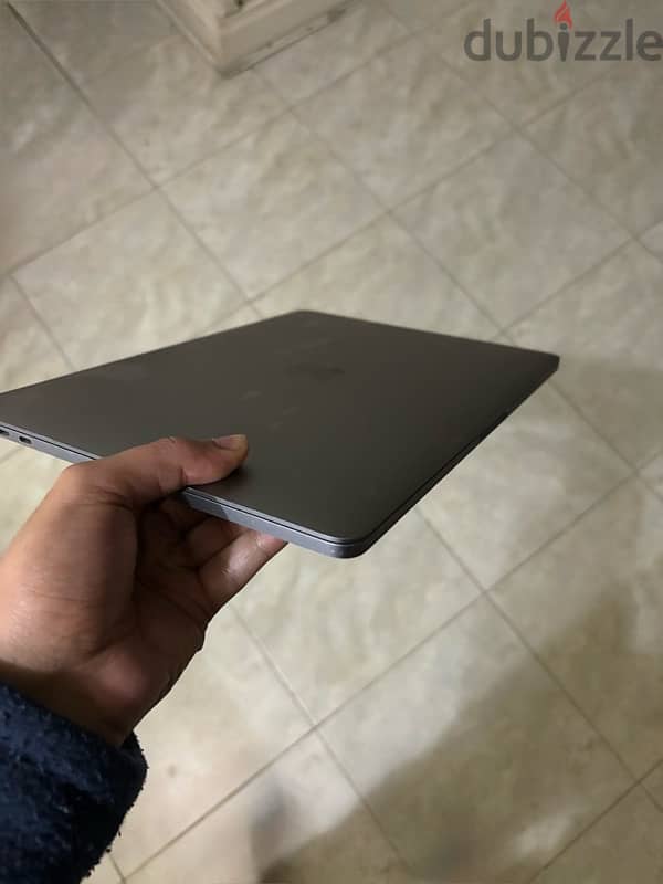 macbook pro 13inch 2017 touch bar 2