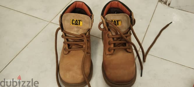 شوز ماركة CAT