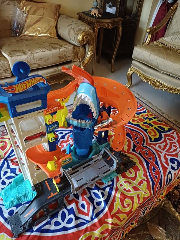 hot weels shark toy 2