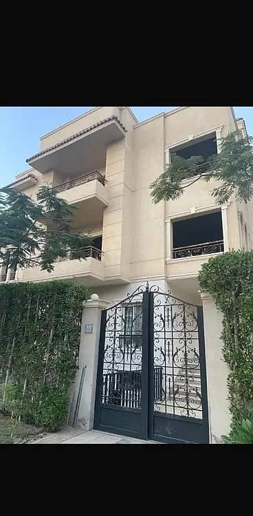 Villa for sale in the 7th District, Sheikh Zayed, next to Spinneys