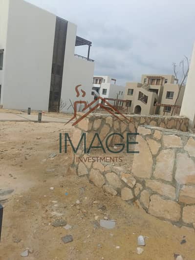 كابانا فاخرة مفروشة للبيع بإطلالة مباشرة على البحر في احسن مكان بهسيندا ويست
