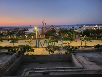 شاليه بحري بموقع ممتاز للبيع بمساحة 220 م في هاسيندا باي مفروش ومتشطب بالكامل وبسعر لن يتكرر
