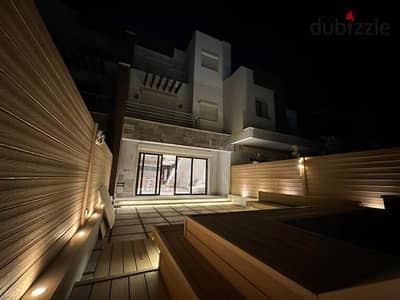 Townhouse villa for sale in Hyde Park Compound, Fifth Settlement, New Cairo, near 90th Street. The villa is fully finished - First Use