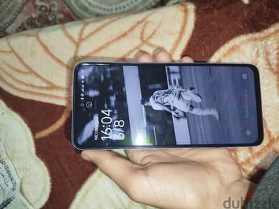 استعمال خفيف يعتبر كسر زيرو متفتحش مش مغير حاجه و الحاله ممتاز