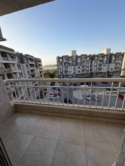 *Distinctive 80 m² Furnished Apartment for Rent in Madinaty – Close to Services – Special Price in B12