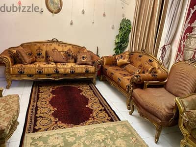 للبيع عدد ٢ صالون راقي بأقل من نصف ثمنهم الأصلي