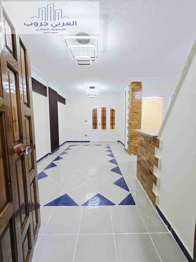 شقه في الإسكندرية شاطئ النخيل  بجوار شارع الرئيسي موقع سكني ممتاز شامل الخدمات