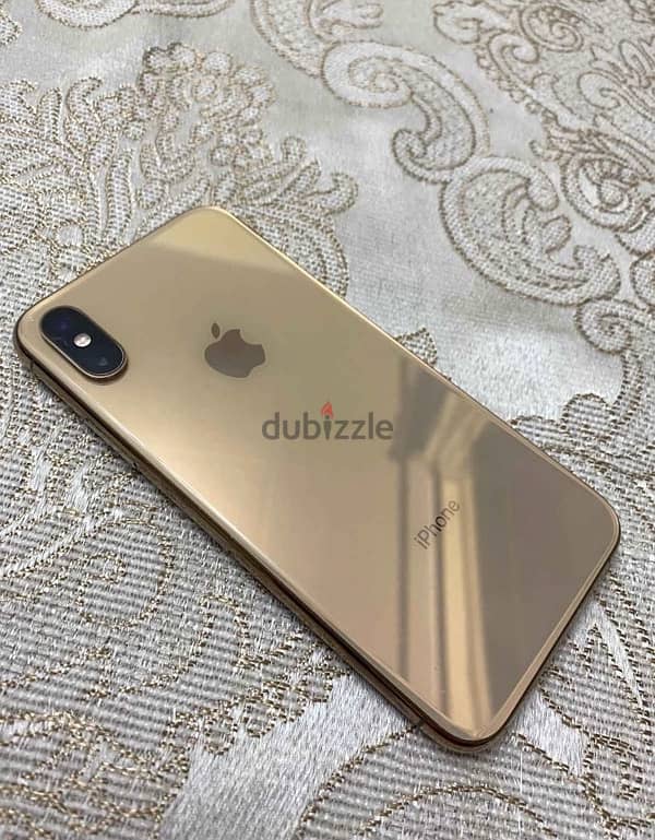 iPhone XS 3