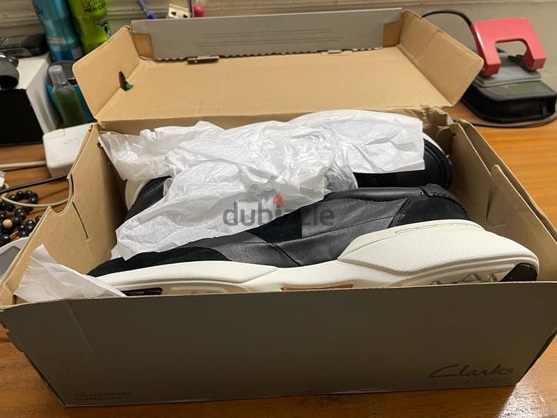 Clarks size 45 from England new one 1