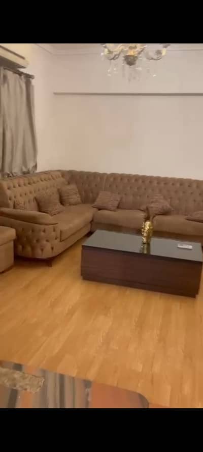 شقه مفروشه ومجهزه بالكامل شارع احمد عرابي المهندسين 180م ،مكيفة بالكامل جميع الكماليات فرش مودرن تشطيب سوبر لوكس مدخل فاخر